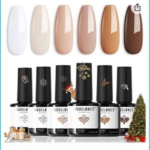 Gel nail polish nude